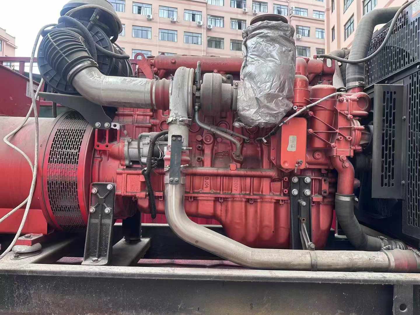 铜鼓如何选择适合 600kW 柴油发电机组的过载保护器？