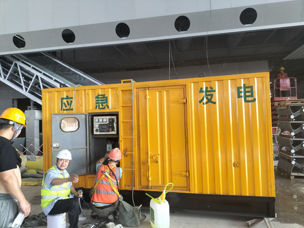铜鼓怎样判断空气滤清器是否需要更换？